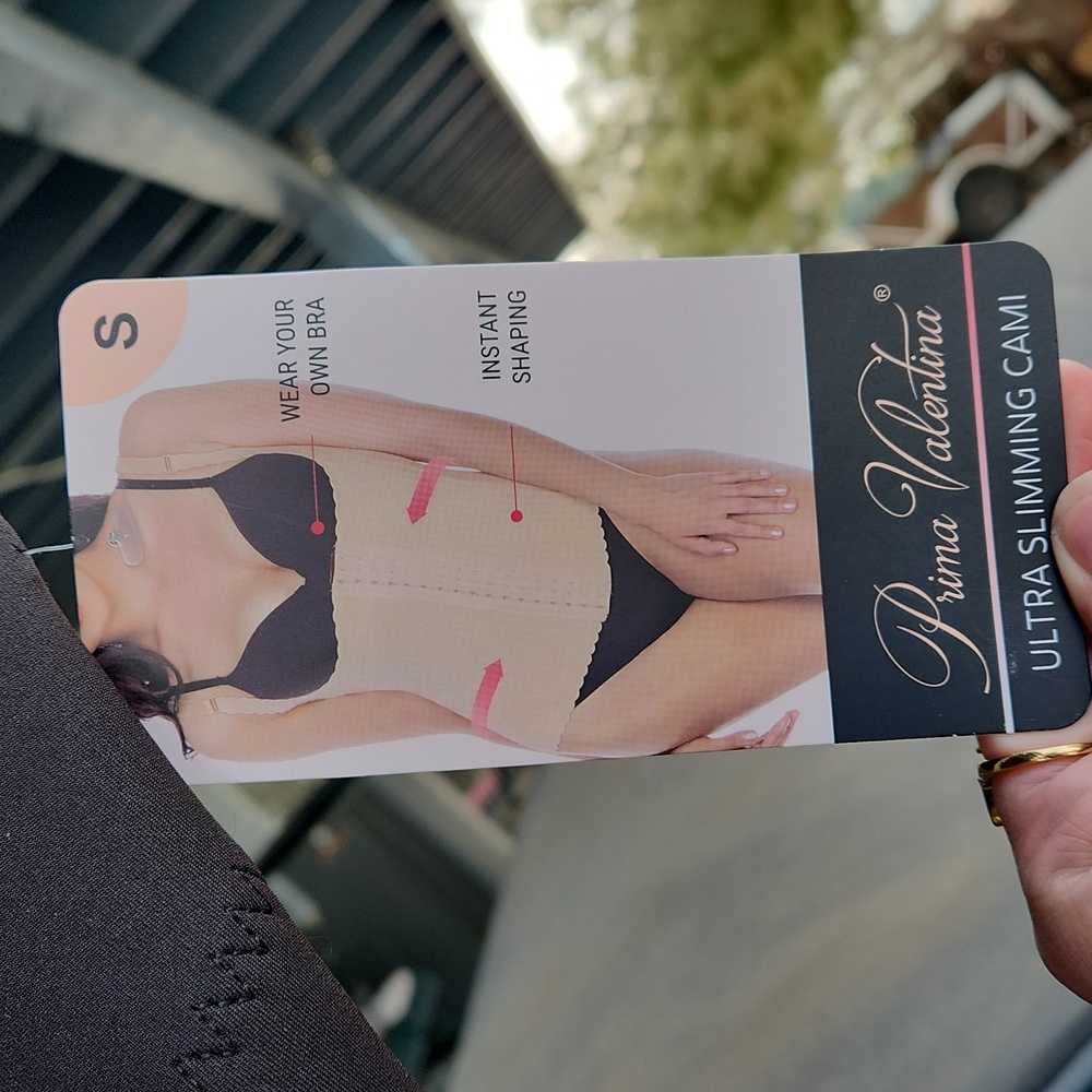 Ultra slim cami - Picture 3 of 6
